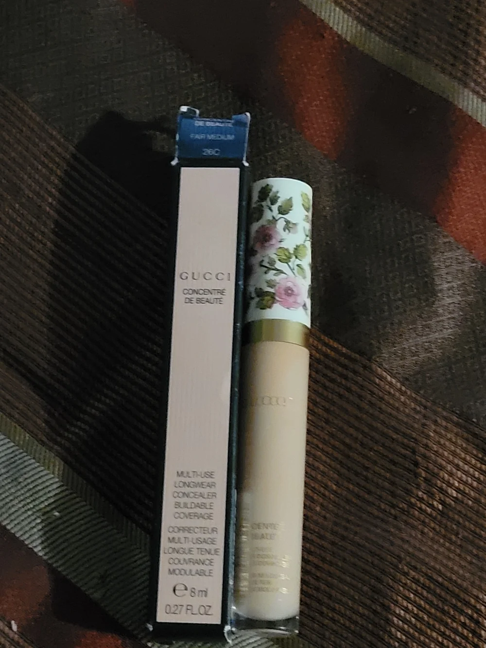 🙈Gucci Concentré de Beauté Multi-Use Concealer - Cream 26C